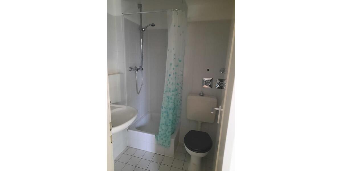 Etagenwohnung Düsseldorf Stadtbezirk 9 - 1 Zimmer, 24 m&sup2;, 265&euro; | Angebot:25873033