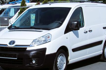 Toyota Proace (Verso) 100.000 km 6.900 &euro; Köln-Rath 51107