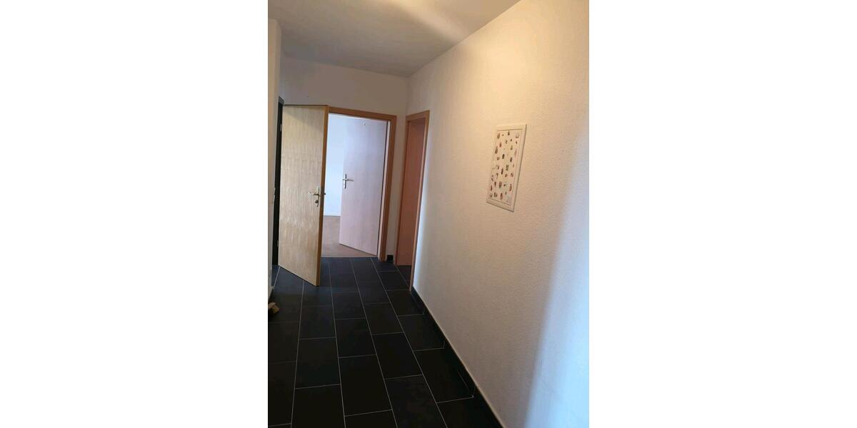 Etagenwohnung Solingen Burg - 4 Zimmer, 110 m&sup2;, 930&euro; | Angebot:24640570