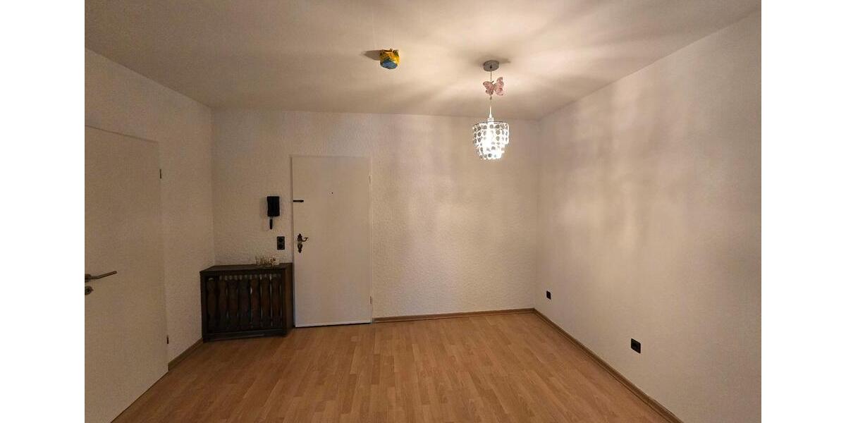 Etagenwohnung Düsseldorf Stadtbezirk 8 - 2 Zimmer, 84 m&sup2;, 1.008&euro; | Angebot:25976760