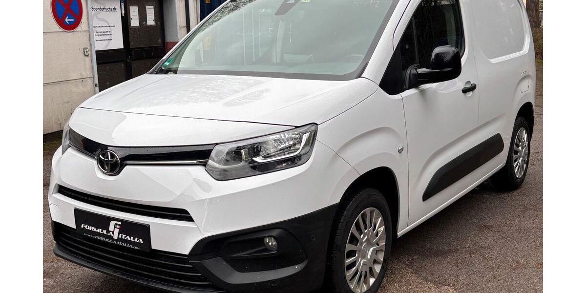 Toyota Proace City 83.400 km 12.990 &euro; Solingen 42697