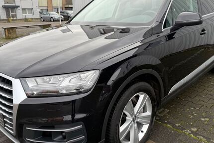 Audi Q7 157.594 km 32.901 &euro; Köln 50767