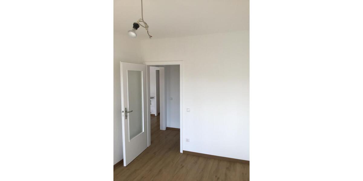 Etagenwohnung Köln Kalk - 4 Zimmer, 105 m&sup2;, 1.520&euro; | Angebot:25943409
