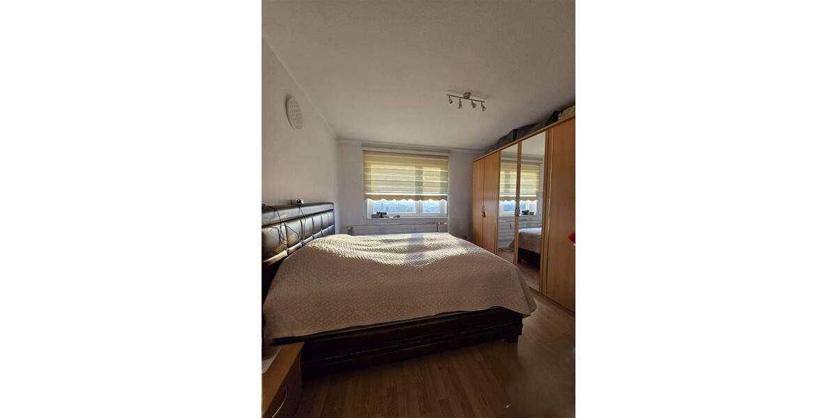 Etagenwohnung Leverkusen Wiesdorf - 4 Zimmer, 86 m&sup2;, 175.000&euro; | Angebot:25773571