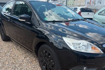 Ford Focus 134.700 km 3.450 &euro; Leverkusen 51371