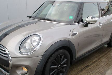 Mini ONE 101.545 km 9.970 &euro; Köln 51105