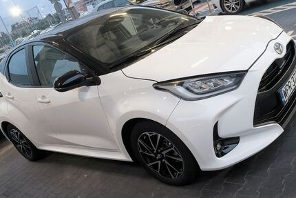 Toyota Yaris 6.400 km 18.800 &euro; Dusseldorf 40595