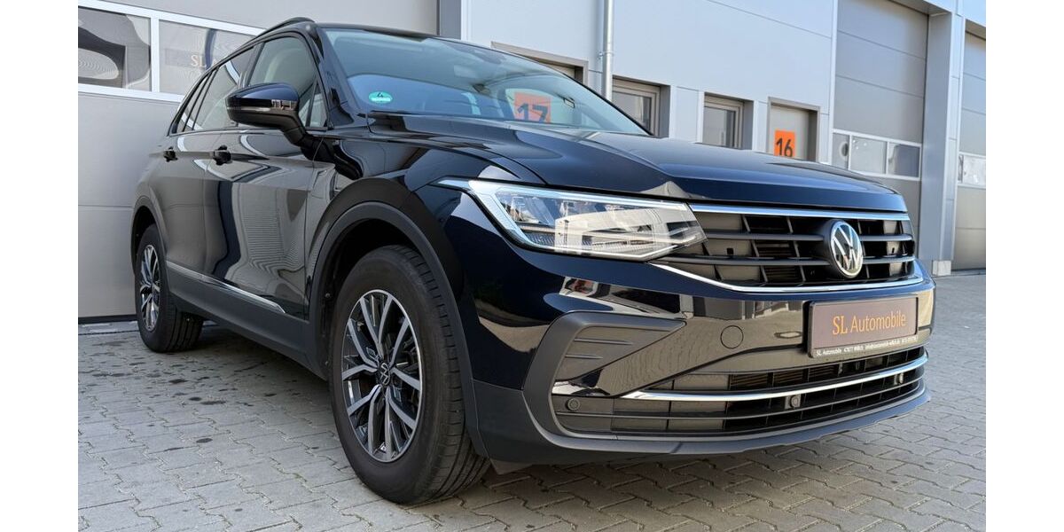 VW Tiguan 22.869 km 26.495 &euro; Willich 47877