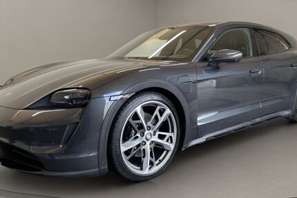 Porsche Taycan 76.258 km 65.800 &euro; Köln 50823