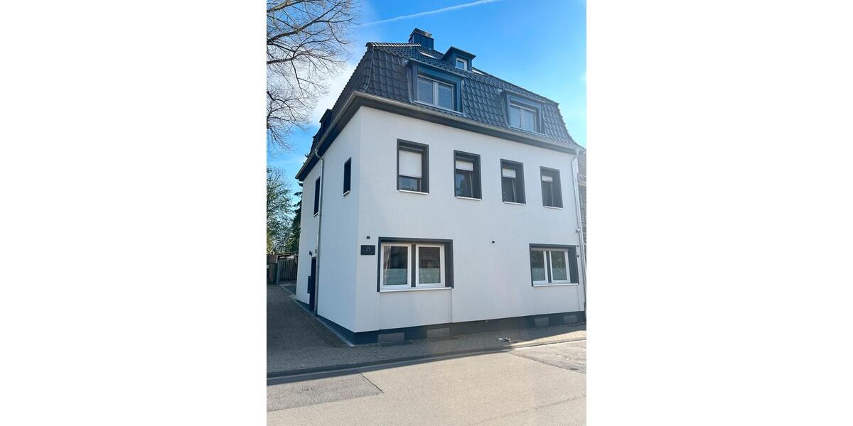 Erdgeschoßwohnung Solingen Wald - 2 Zimmer, 61 m&sup2;, 775&euro; | Angebot:26606862