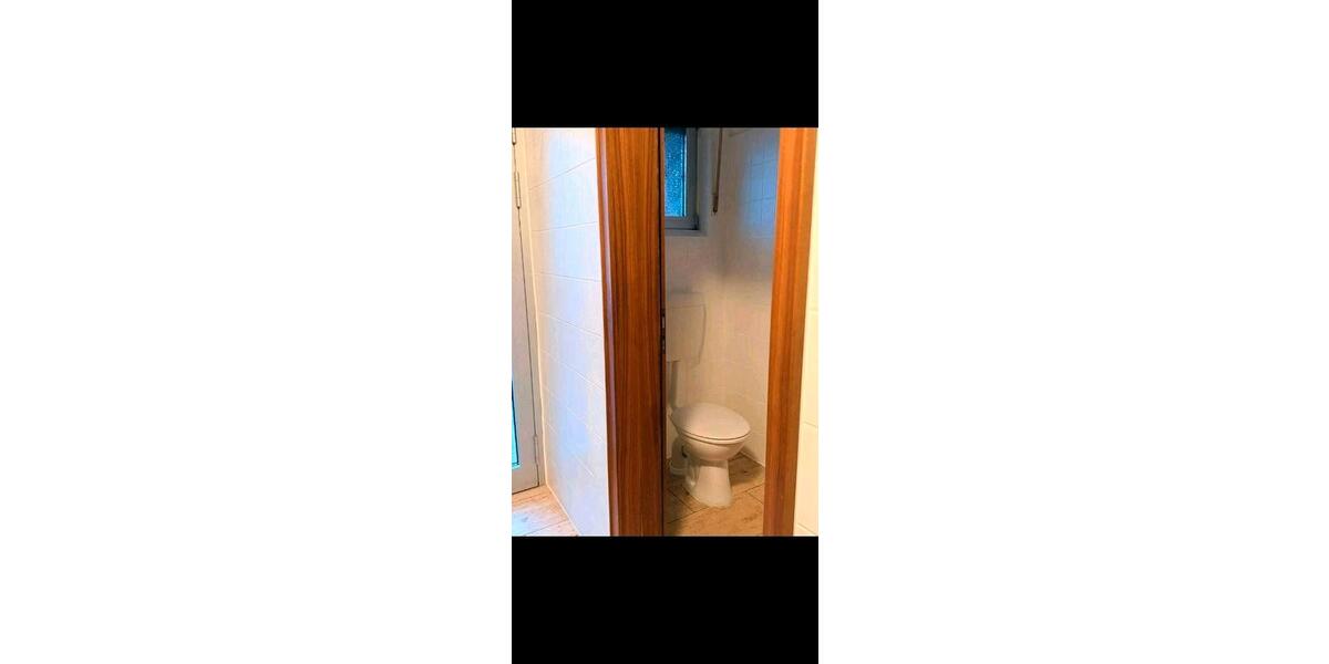 Reihenhaus Hürth - 3 Zimmer, 120 m&sup2;, 1.950&euro; | Angebot:25998367