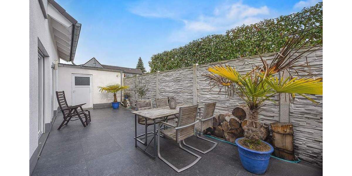 Einfamilienhaus Düsseldorf Unterrath - 5 Zimmer, 143 m&sup2;, 1.298.000&euro; | Angebot:25744337