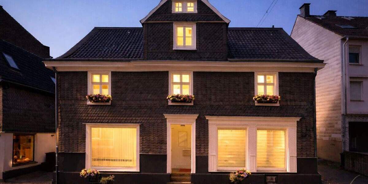 Mehrfamilienhaus, Wohnhaus Solingen / Wald Wald - 8 Zimmer, 140 m&sup2;, 299.000&euro; | Angebot:25836206