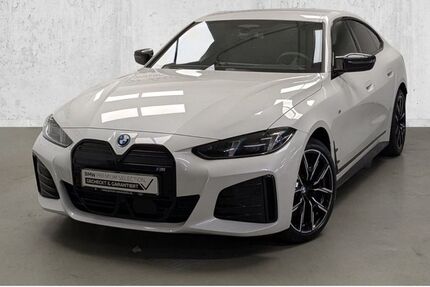 BMW i4 32.879 km 56.990 &euro; Düsseldorf 40595