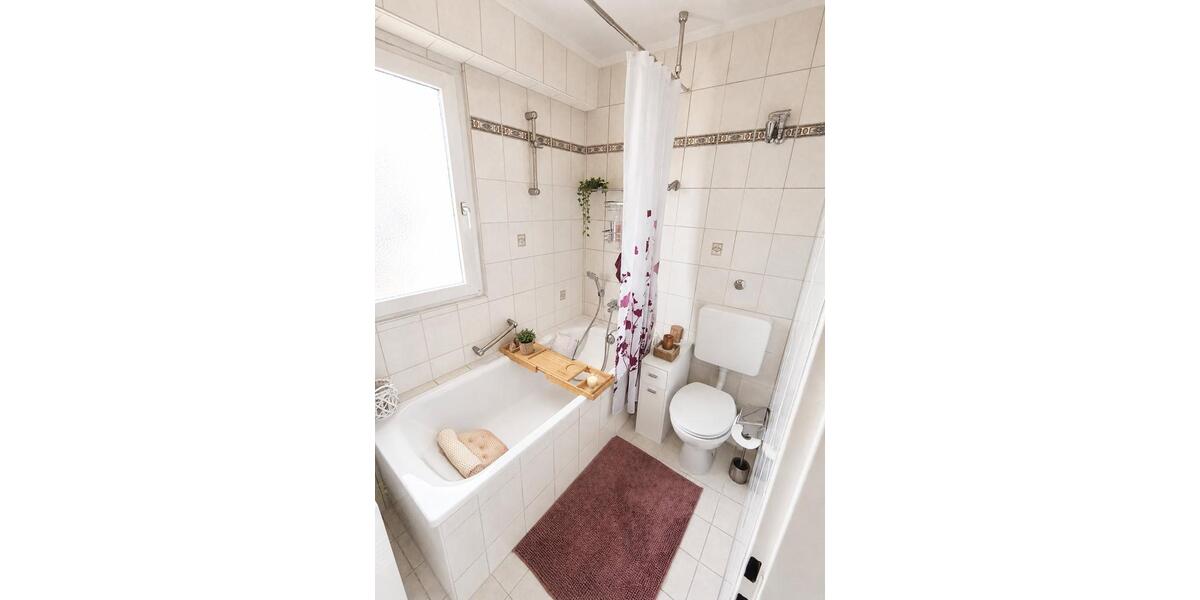 Dachgeschoßwohnung Düsseldorf Stadtbezirk 3 - 2 Zimmer, 58 m&sup2;, 219.000&euro; | Angebot:27231079