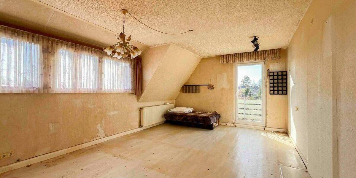 Einfamilienhaus Solingen Wald - 4 Zimmer, 104 m&sup2;, 299.000&euro; | Angebot:26065513