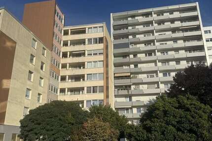 Wohnung Bergheim - 3 Zimmer, 83 m&sup2;, 99.000&euro; | Angebot:25363261