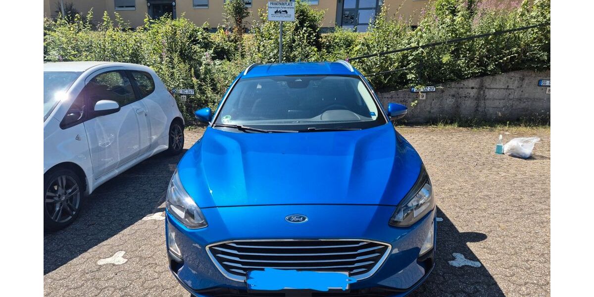 Ford Focus 93.000 km 14.700 &euro; Solingen 42651