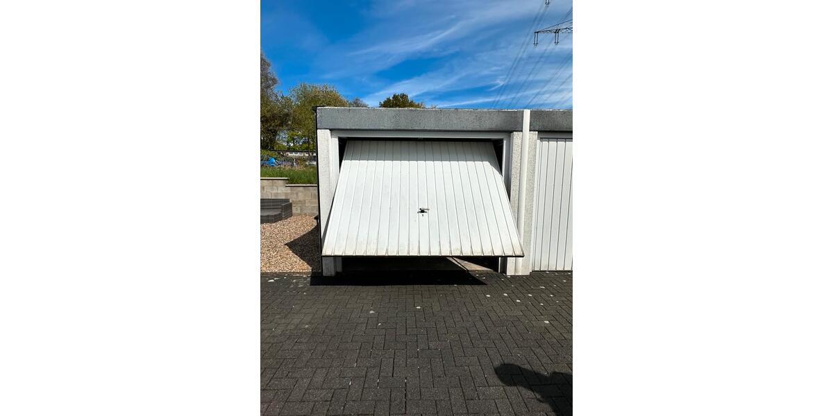 Dachgeschoßwohnung Solingen Burg - 4 Zimmer, 134 m&sup2;, 410.000&euro; | Angebot:26669530
