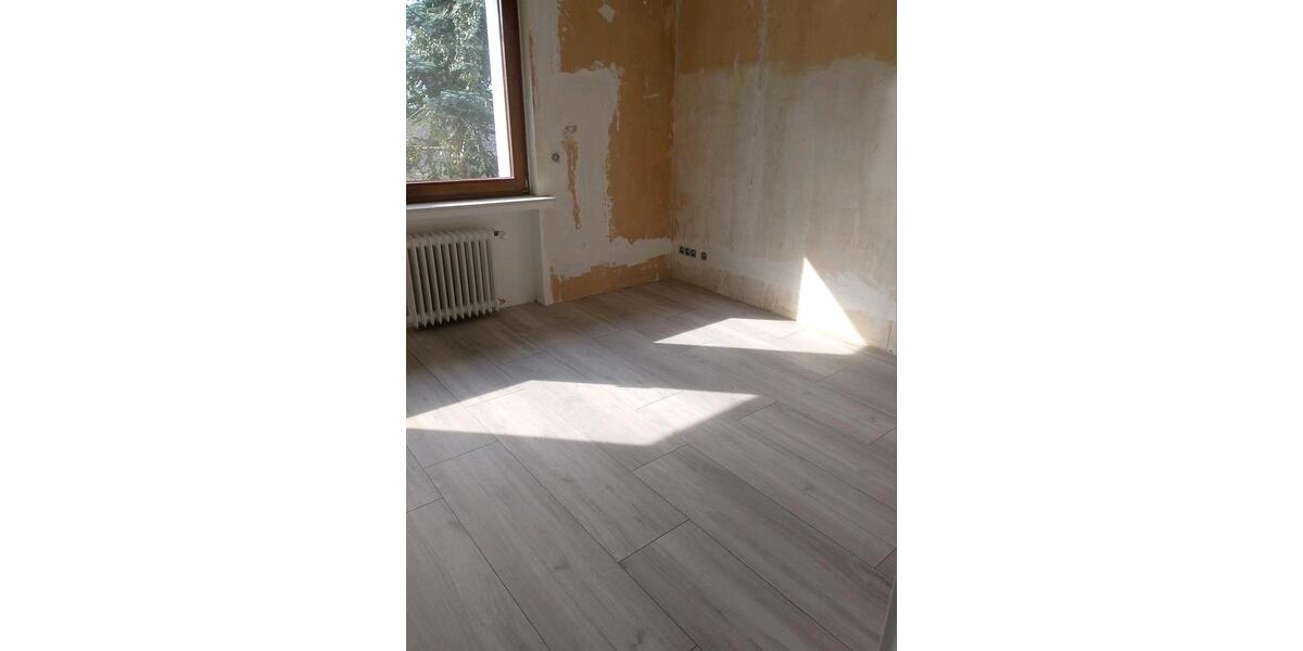 Erdgeschoßwohnung Remscheid Reinshagen - 3 Zimmer, 87 m&sup2;, 696&euro; | Angebot:26698747