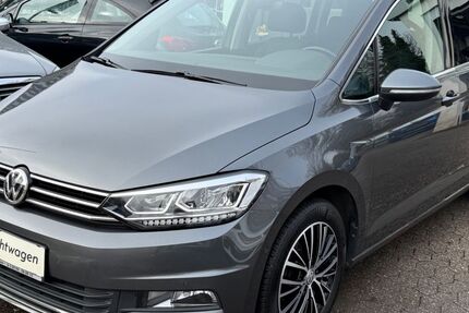 VW Touran 142.967 km 14.998 &euro; Heiligenhaus 42579