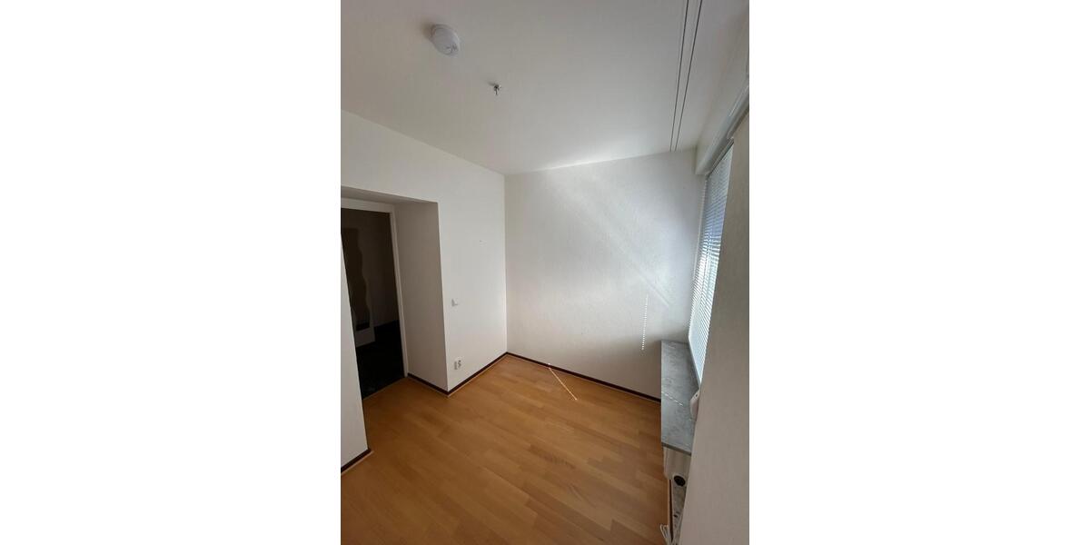 Etagenwohnung Köln Ehrenfeld - 4 Zimmer, 86 m&sup2;, 1.800&euro; | Angebot:25994286