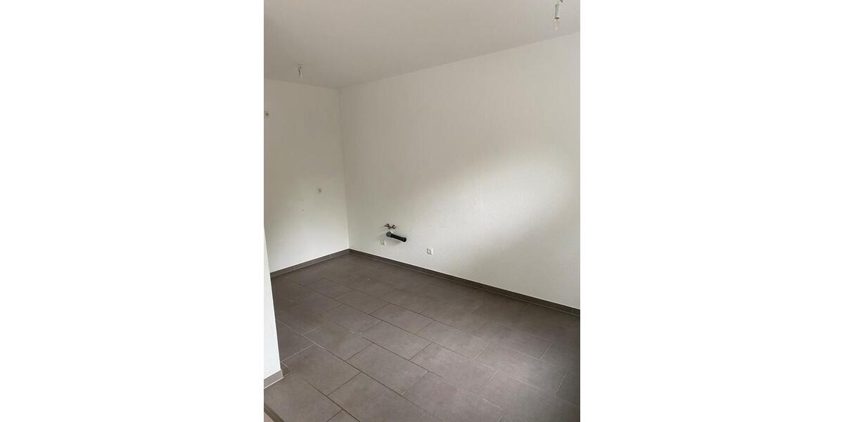 Etagenwohnung Erkrath - 2 Zimmer, 65 m&sup2;, 740&euro; | Angebot:25297500