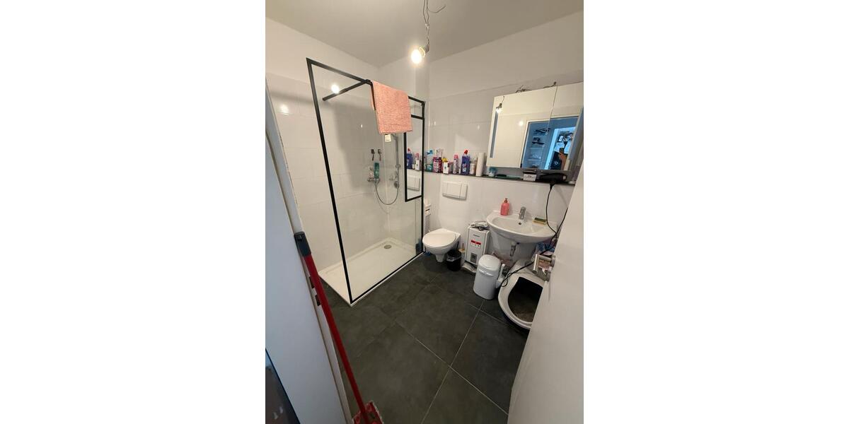 Etagenwohnung Neuss Gnadental - 2 Zimmer, 50 m&sup2;, 900&euro; | Angebot:26020375