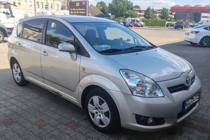 Toyota Corolla Verso 198.000 km 3.700 &euro; Hilden 40724