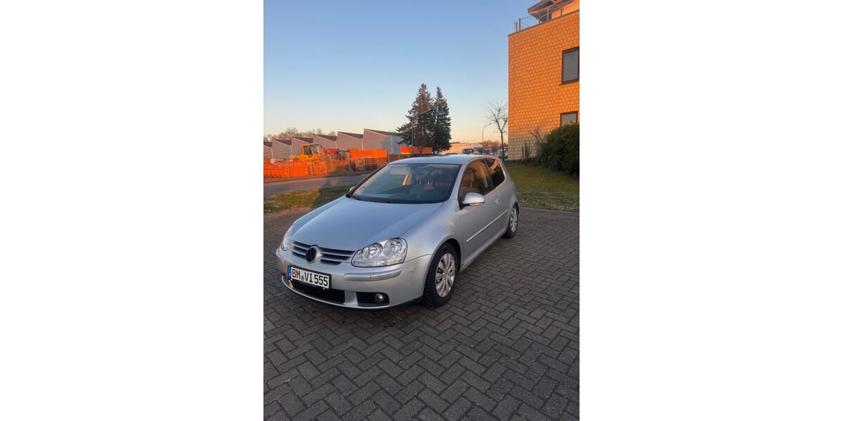 VW Golf 298.000 km 2.100 &euro; Brühl 50321