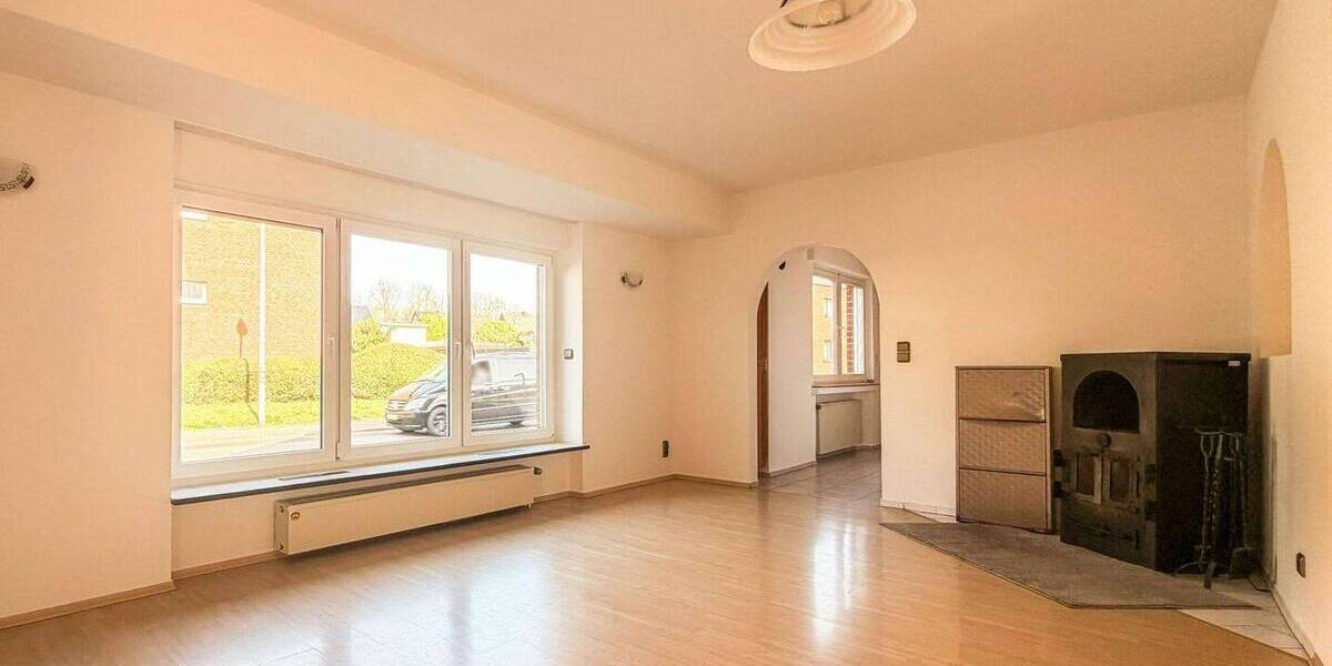 Einfamilienhaus Frechen Grefrath - 9 Zimmer, 699.000&euro; | Angebot:26616997