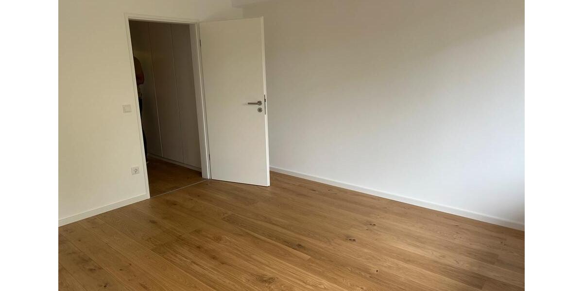 Etagenwohnung Hilden - 4 Zimmer, 100 m&sup2;, 1.550&euro; | Angebot:26701734