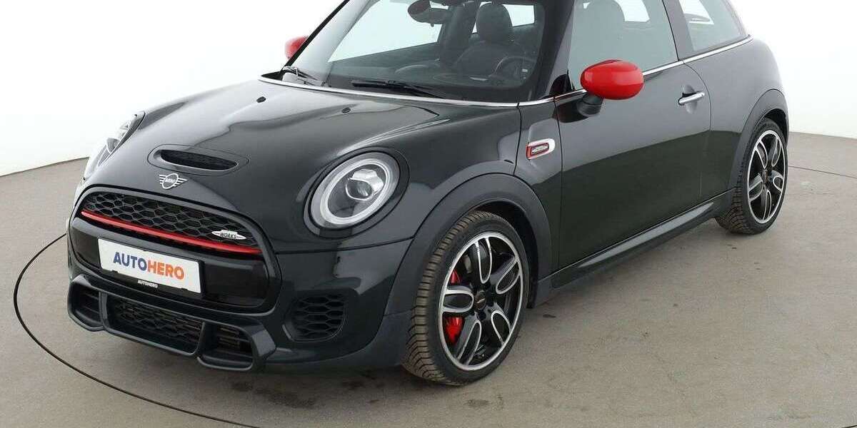 Mini John Cooper Works 42.572 km 27.240 &euro; Köln 50739