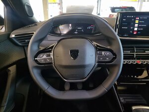 Peugeot 2008 Allure Klimaautom. Alu Allwetter Android Appl 14.715 km 18.480 &euro; HAAN 42781
