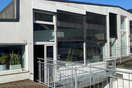 Wohnung Düsseldorf Stadtbezirk 3 - 1 Zimmer, 130 m&sup2;, 2.100&euro; | Angebot:25571243