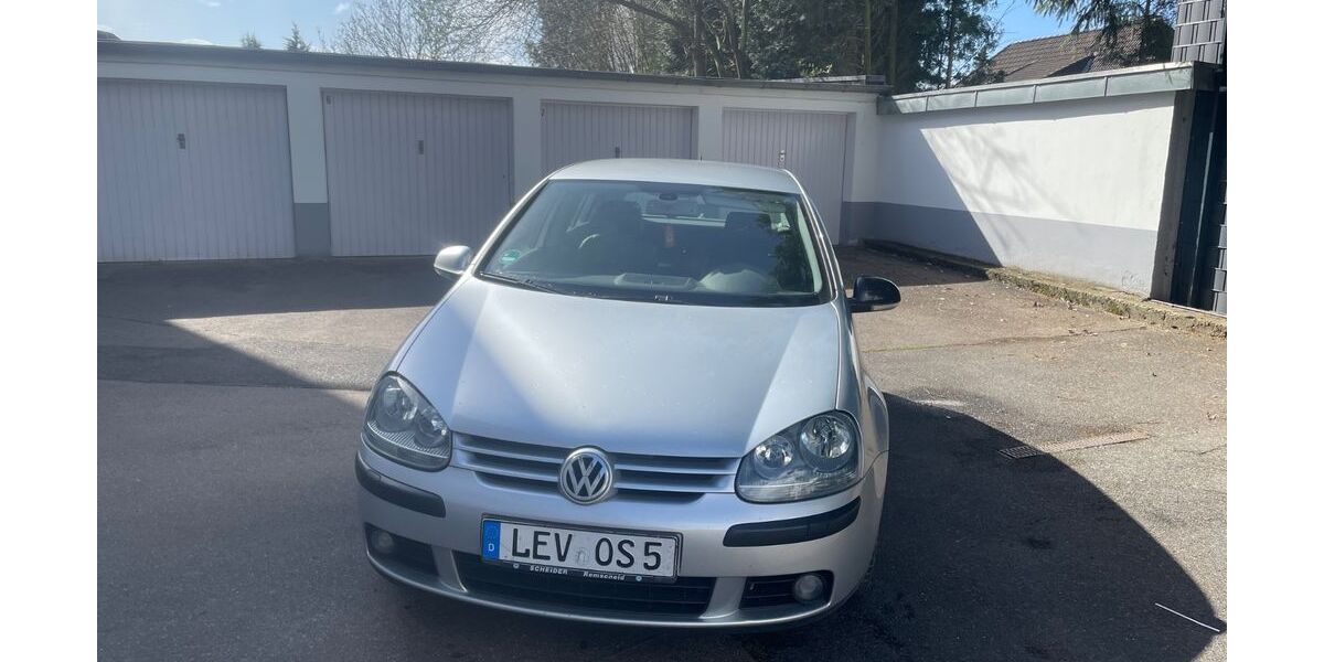 VW Golf 139.500 km 2.700 &euro; Leverkusen 51381