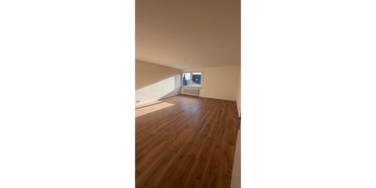 Etagenwohnung Köln Mülheim - 3 Zimmer, 86 m&sup2;, 1.550&euro; | Angebot:25646361