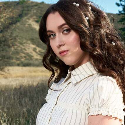 Em Beihold - Tales of a Failed Shapeshifter Tour | VIP Package 20.05.2026 Luxor