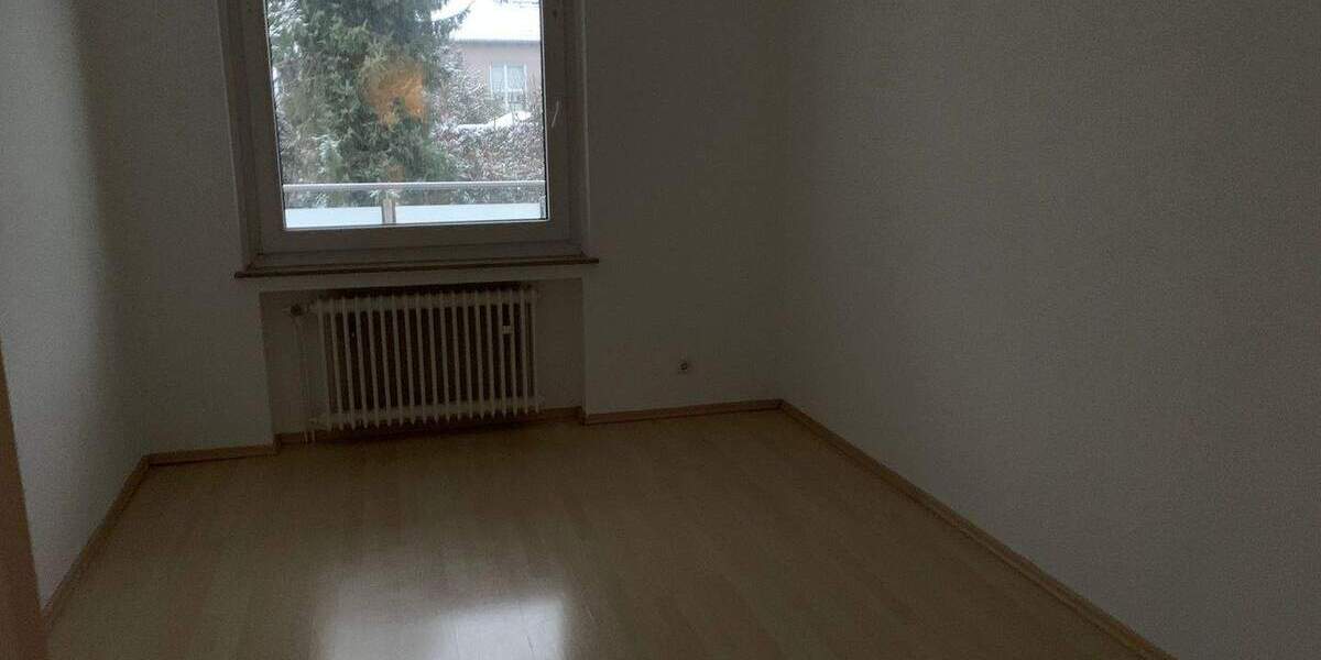 Etagenwohnung Solingen Solingen-Mitte - 3 Zimmer, 77 m&sup2;, 179.000&euro; | Angebot:25732445
