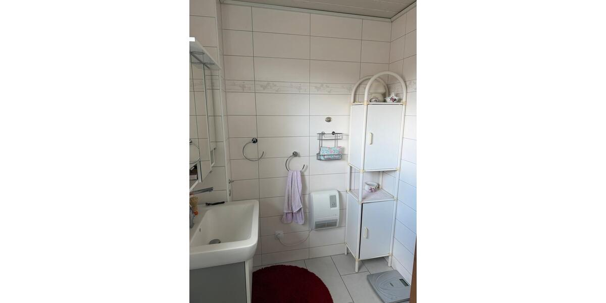 Etagenwohnung Köln Rodenkirchen - 3 Zimmer, 82 m&sup2;, 299.000&euro; | Angebot:25963360