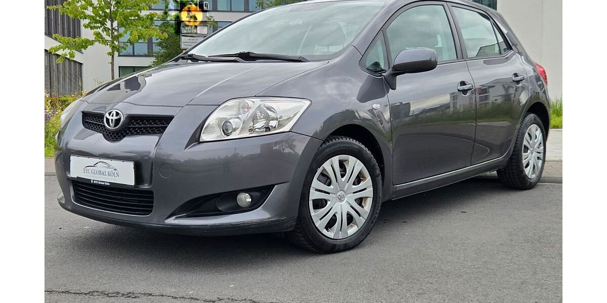 Toyota Auris 167.000 km 4.800 &euro; Köln (Ostheim) 51107