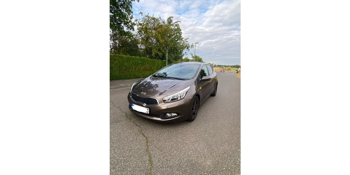 Kia ceed / Ceed 119.000 km 7.000 &euro; Köln 50859