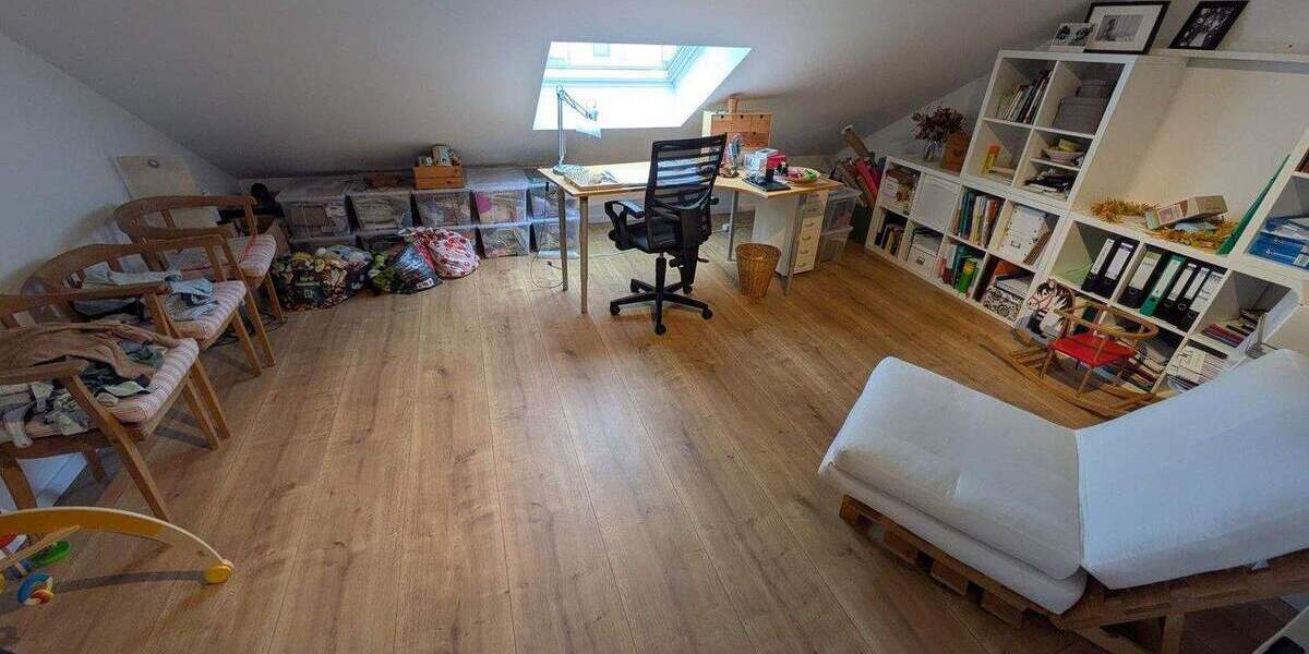 Reihenmittelhaus Leverkusen Lützenkirchen - 6 Zimmer, 174 m&sup2;, 555.000&euro; | Angebot:25798466