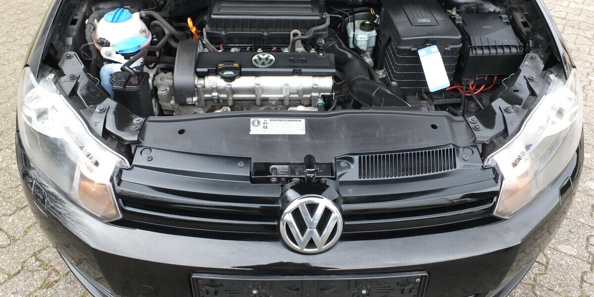 VW Golf 1.4i TRENDLINE KLIMAANLAGE SPORT-LMF SHZ 132.895 km 6.298 &euro; Köln 50858