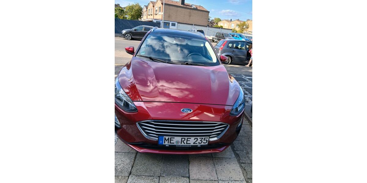 Ford Focus 142.000 km 10.999 &euro; Monheim 40789