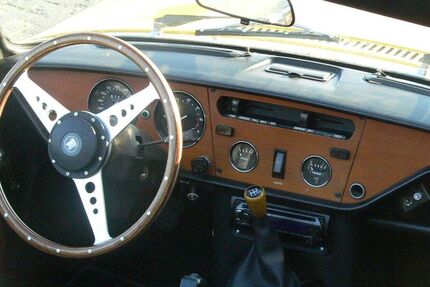 Triumph Spitfire 16.280 km 12.444 &euro; Köln 51143