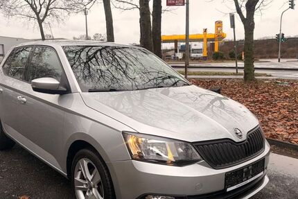 Skoda Fabia 48.000 km 8.999 &euro; Köln 51107