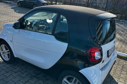 Smart ForTwo 26.500 km 9.800 &euro; Köln 51149
