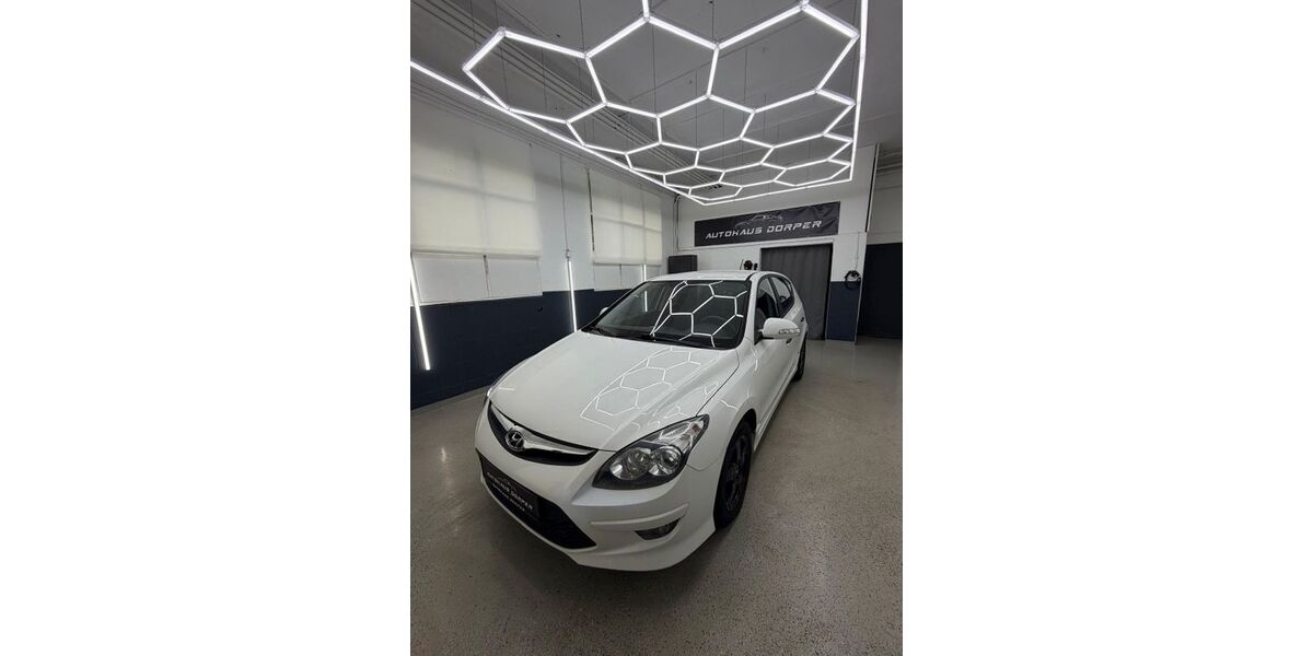 Hyundai i30 162.614 km 3.950 &euro; Solingen 42651