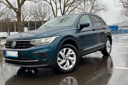 VW Tiguan 149.000 km 21.499 &euro; Köln 51149